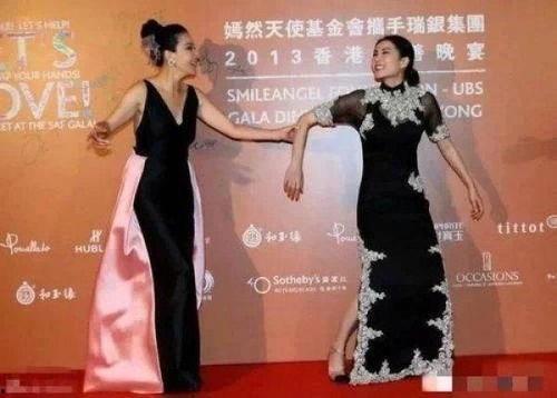 刘嘉玲爆料王菲富婆视频,揭秘天后背后的奢华世界